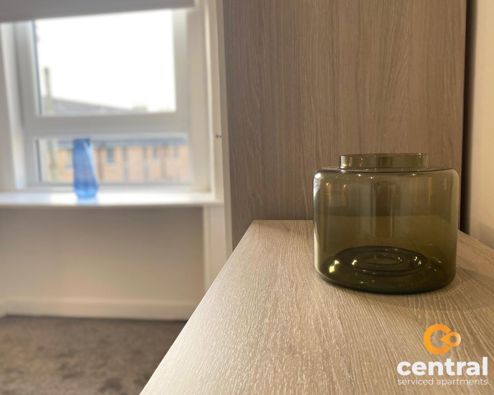 Central Serviced Apartments - Cosy 1 Bedroom - Modern - Close To Transport Links - Quiet Neighbourhood - Fast Wifi - Fully Equipped - Smart Tvs In All Rooms - Monthly Stays Welcome - Free Street Parking - Ideal Relocation To Dundee Accommodation المظهر الخارجي الصورة