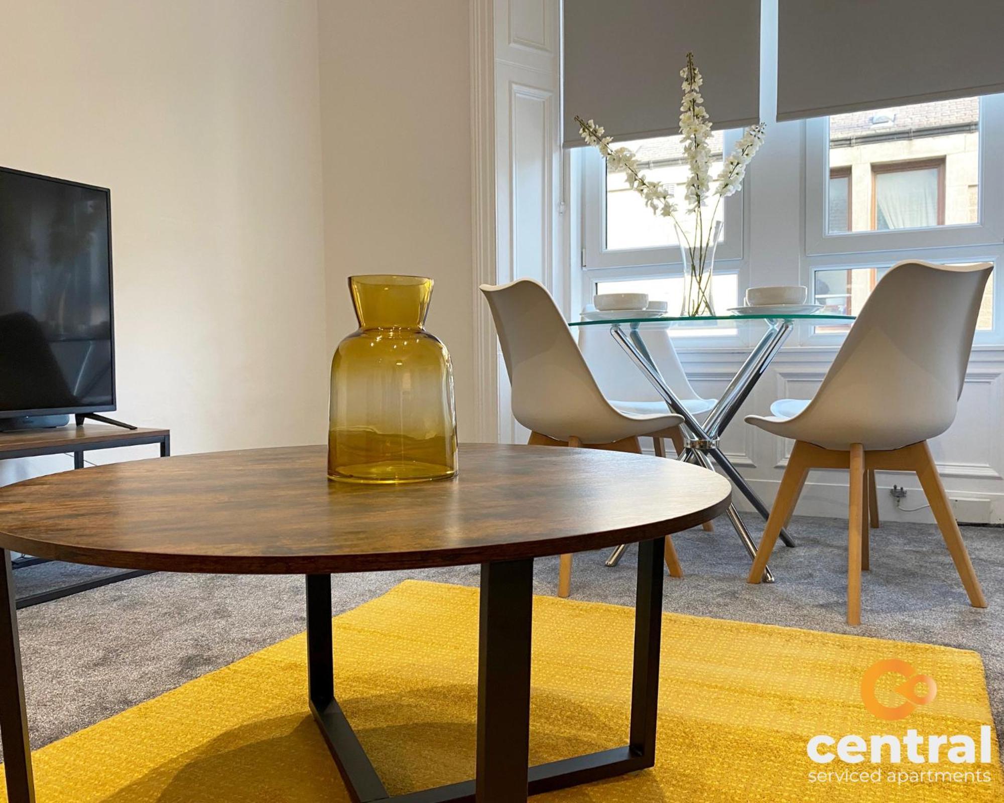 Central Serviced Apartments - Cosy 1 Bedroom - Modern - Close To Transport Links - Quiet Neighbourhood - Fast Wifi - Fully Equipped - Smart Tvs In All Rooms - Monthly Stays Welcome - Free Street Parking - Ideal Relocation To Dundee Accommodation المظهر الخارجي الصورة